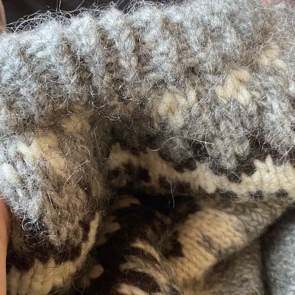 Authentic heavy Icelandic Wool sweater - Picture 5 of 8